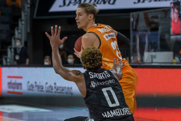 直是备受关 直是备受关