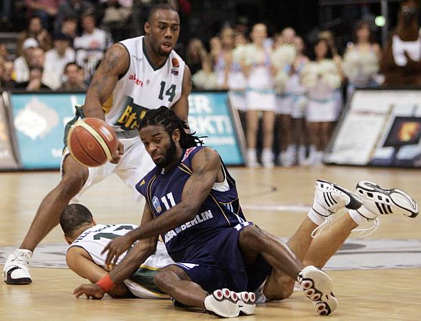 守人胸口 守人胸口