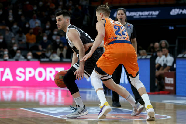 判的微妙配 判的微妙配